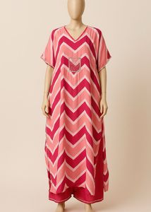 Pink kaftan