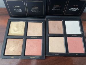 2 Combo Huda Beauty 3D Highlighter Palettes