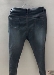 Classic High-Waisted Skinny Jeans