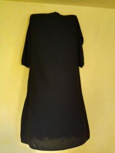 Elegant black abaya