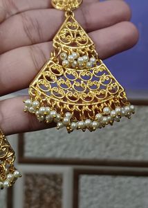 Golden Pearl Earrings