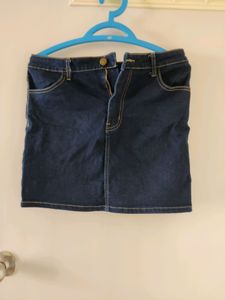 mini skirt