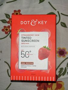 Dot &amp; Key Tinted Sunscreen Lot