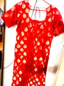 Vibrant Red Leaf Print kurta