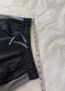 Nike Men's Black Joggers with Grey Accents