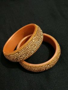 Sparkling Gold Bangles Set