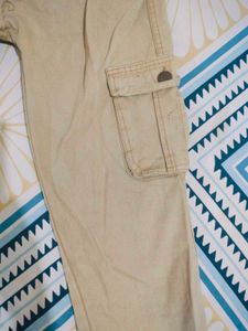 Men's t Shirt and Khaki Cargo Pants Set