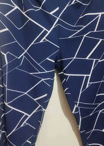 Navy Blue &amp; White Printed Trousers With 2 Pocket