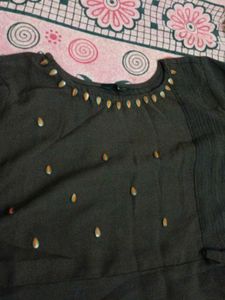 A Simple Top For Daily Wear