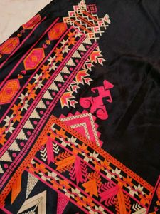 Black Embroidered Kurta