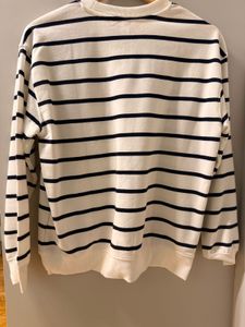 H &amp; M Striped Long Sleeve sweatshirt