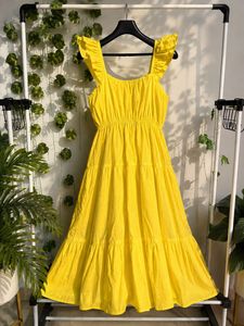 Completely New Midi Dress 🍋
