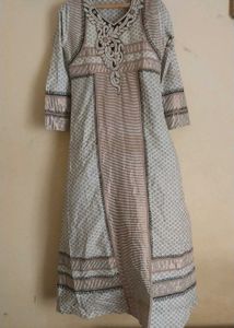 very Beautiful Gown it's new