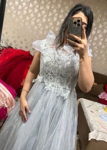 Stunning Grey Embellished Gown🦋🎀❤️