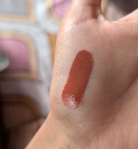 MUSCARI Liquid Color Luxe Matte Lipstick