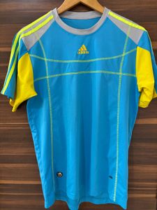 Adidas T-Shirt