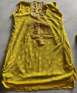 Yellow Sleeveless Top with Inner | Bust 38 |