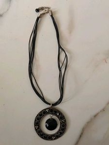 Elegant Black Pendant Necklace