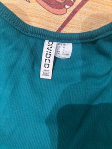 Emerald Green Ribbed Tee - Divided