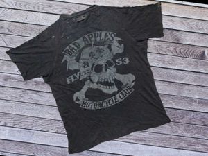 Graphic Skull Tee