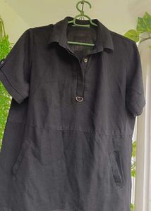 Chic Black Collared Tunic Top