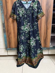 Floral Print Midi Dress.. Unused