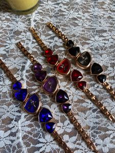 stone trending watch