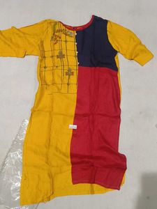 Color Block Embroidered Kurta