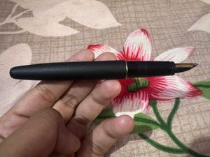 Parker Frontier Matte Black GT Fountain Pen