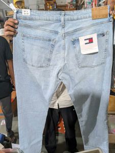 Tommy Hilfiger Light Wash Jeans 36