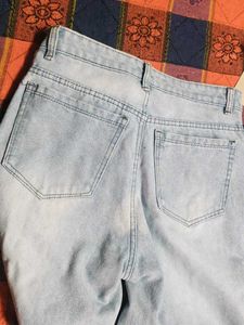 Lighh wash wide legJeans