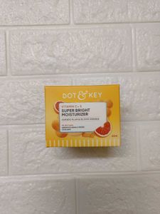 Dot & Key Vitamin C+E Super Bright Moisturizer