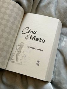 🆕 Check And Mate Rommance Book By Ali Hazelwood