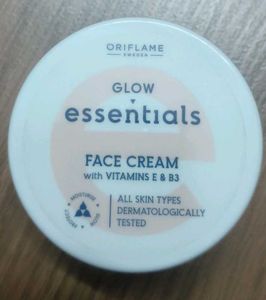 Oriflame Glow Essentials Face Cream