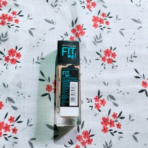 Maybelline New York Normal Foundation And Pendent