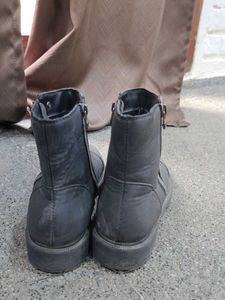 Stylish Zip-Up Boots