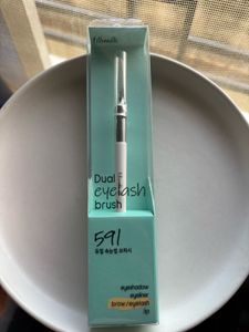 Fillimilli Dual Eyelash Brush