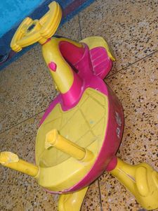 Kids Ride-On Toy very strong car. Panda car