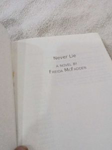 Never Lie by Freida McFadden Book