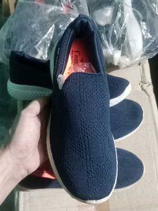 NEW NO USED CASUAL SHOES FOR MAN & WOMEN'S,