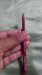 Ellen tracy lip liner