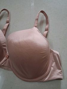 36DD Victoria's secret bra