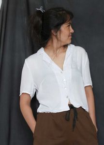 Stylish White Button-Up Crop Top