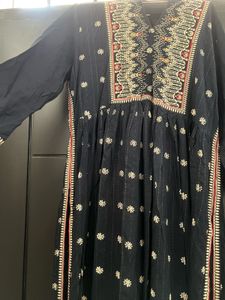 Elegant Navy Embroidered Kurta