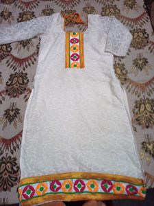 beautiful off-white kurti