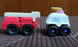 2 kinder Joy toy cars
