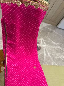 Pink chiffon bandhani saree with blouse