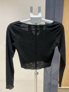 Black Long Sleeve Crop Top