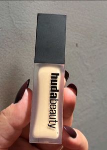 huda beauty faux filter liquid concealer