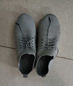 Stylish Grey Knit Sneakers